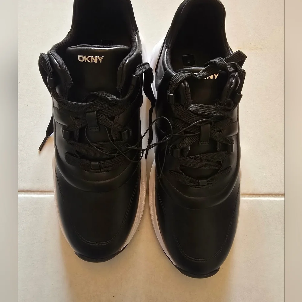 DKNY Chunky Faux Black Leather Sneakers Size 7.5